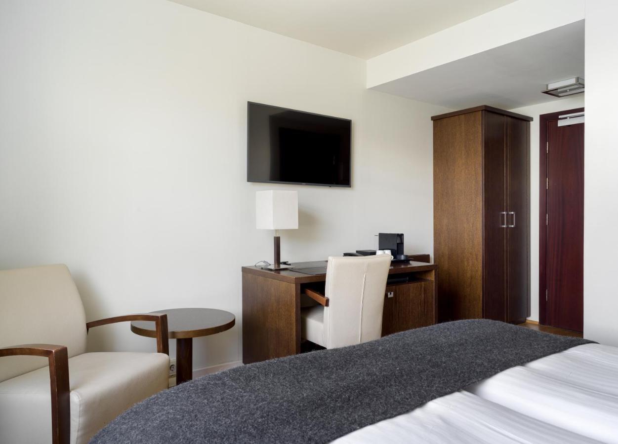 Hotel Kea By Keahotels Акурейри Екстериор снимка